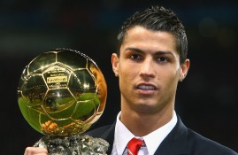 半岛-迈阿密热火首回合鏖战休斯顿火箭，内马尔砍下3记关键球，全场沸腾